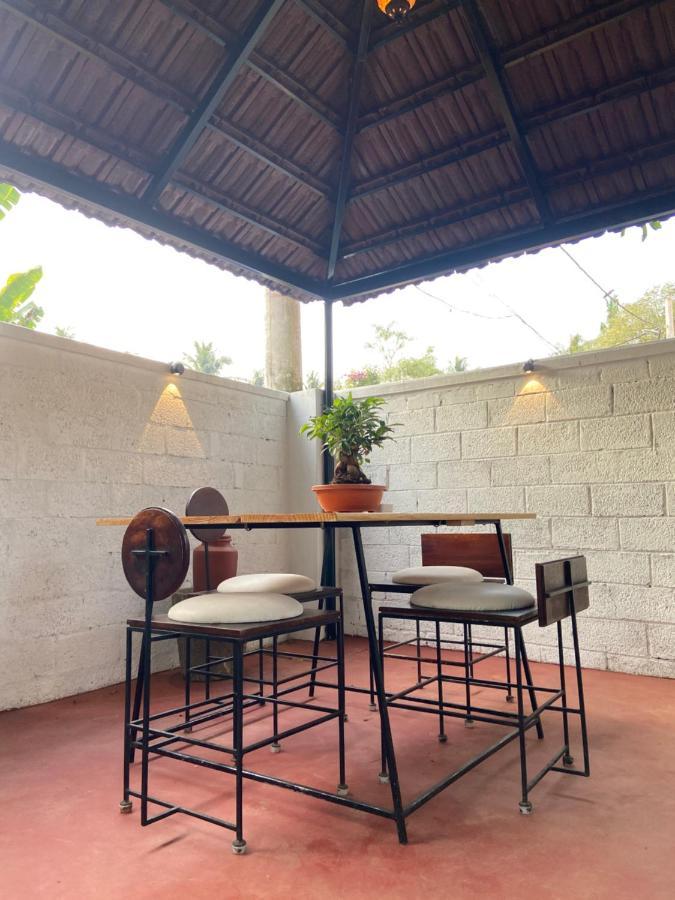 Lannister Inn Kochi Exterior photo