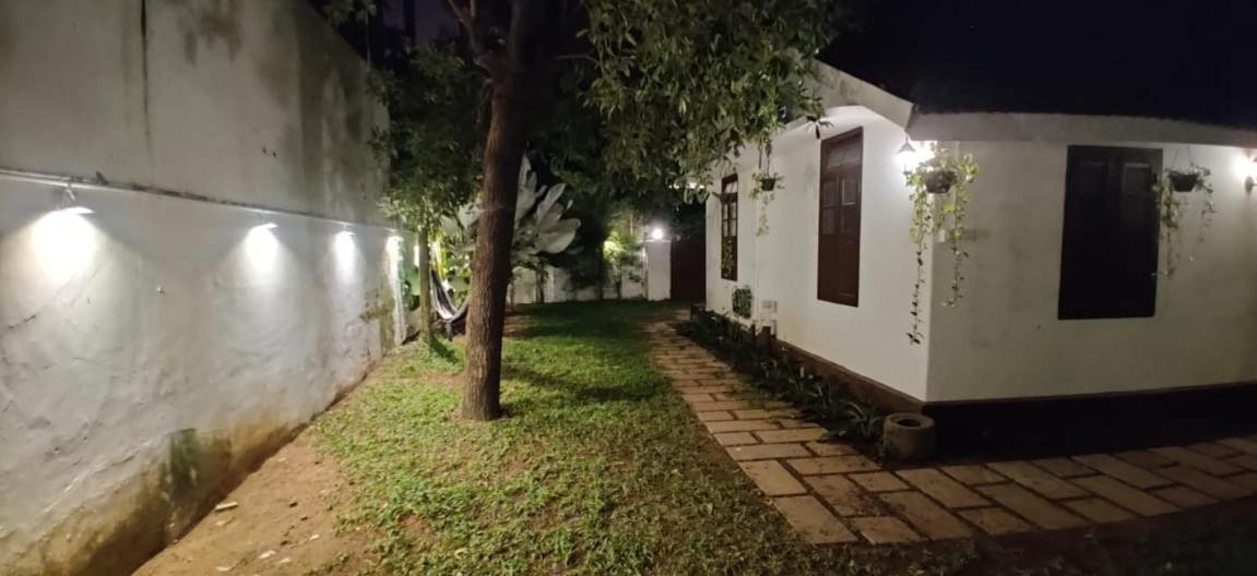 Lannister Inn Kochi Exterior photo